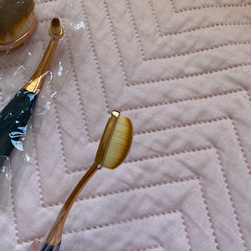 Makeup brushes - Picture 4 of 5